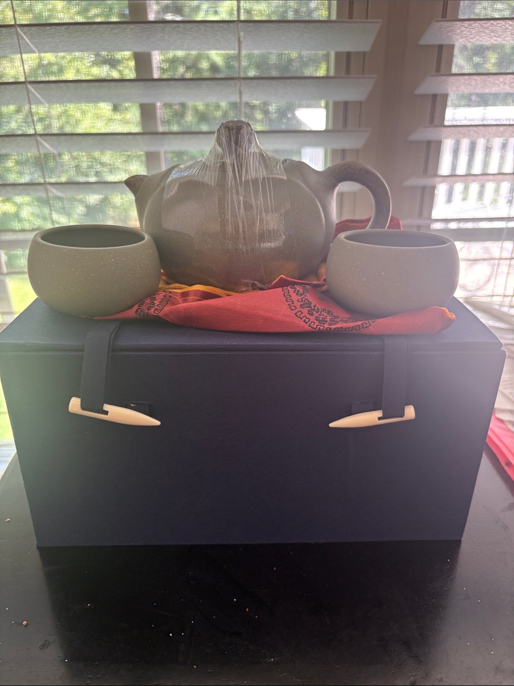 SILINE Chinese Tea Set – Teapot with 2 Cups in Presentation Box